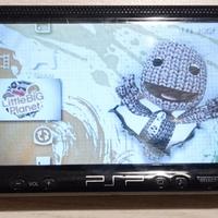 Sony PSP 1004 Set con custodia e giochi