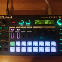 Roland MC 101