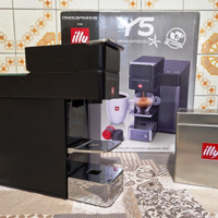 Macchina del caffé Illy Y5