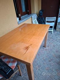 tavolo legno con gambe smontabili