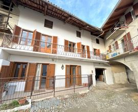 Casa semi-indipendente a Romano Canavese