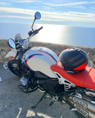 BMW NINE T URBAN GS DA VETRINA