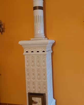 STUFA MAIOLICA DI CASTELLAMONTE