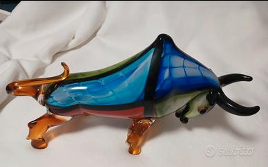 Scultura in vetro di murano. Toro