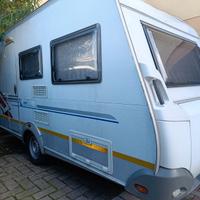Caravan knaus 595 con tenda