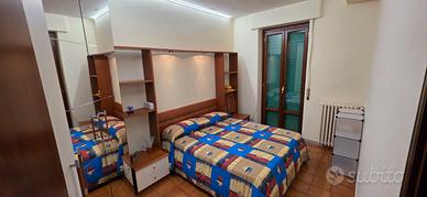 Stanza in appartamento Santa Giulia