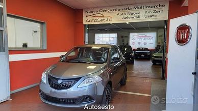 Lancia Ypsilon 1.0 FireFly 5 porte S&S Hybrid Oro