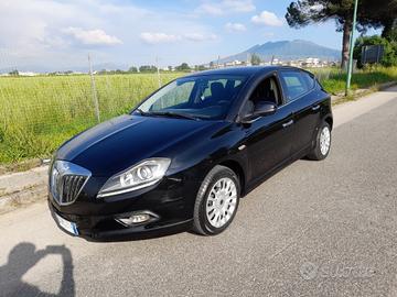 Lancia Delta 1.6 MJT 120 cv DPF Platino