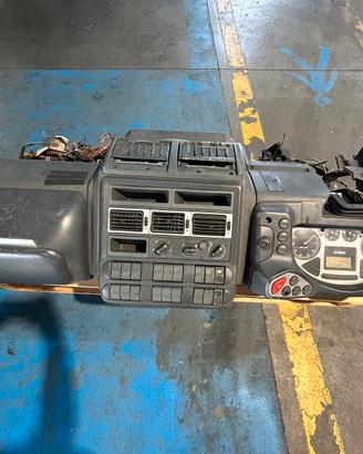 Cruscotto eurocargo 75/80 2005