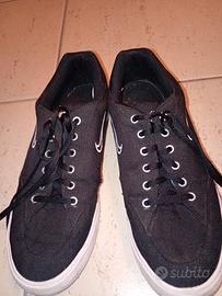 Scarpe Nike taglia 42.5 di tela