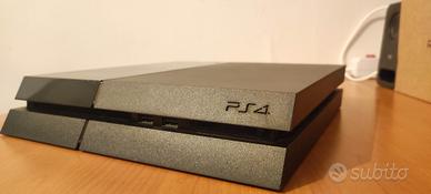 Playstation 4 + 8 Giochi