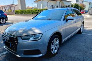 Audi A4 B9 2.0 150CV business sport
