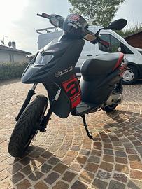 Aprilia SR