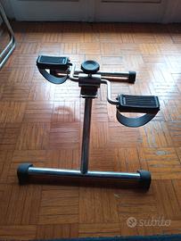 Pedaliera per la riabilitazione,