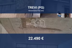 Immobile in asta di 38 m² a Trevi