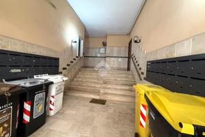 3 LOCALI A NAPOLI