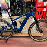 ebike marca FOCUS modello JAM2 versione 6.8 tg M