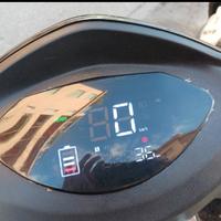 Dispositivo medico scooter elettrico tre ruote