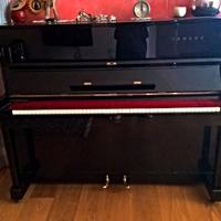 Pianoforte Yamaha U1 verticale