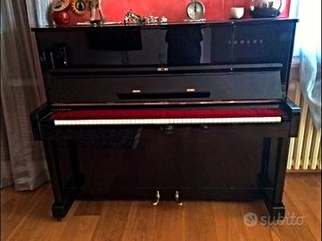 Pianoforte Yamaha U1 verticale