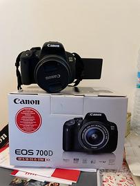 Canon eos 700 + tracolla