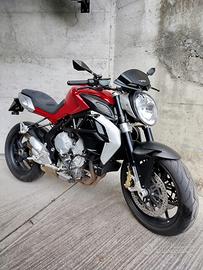 MV Agusta Brutale 675