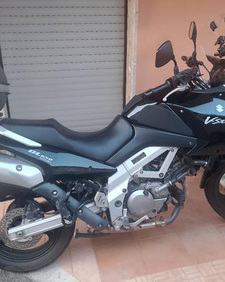 Suzuki v strom 650