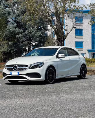 MERCEDES A220 - 4 MATIC