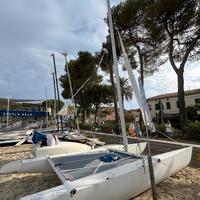 Catamarano Dart 18