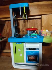 cucinetta giocattolo.