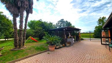 Casa abbinata con utenze caprese nel prezzo