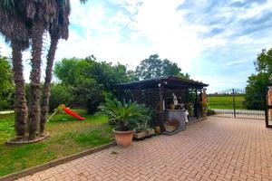 Casa abbinata con utenze caprese nel prezzo