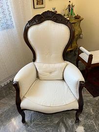 Poltroncina antica