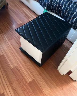 Comodino flou in pelle