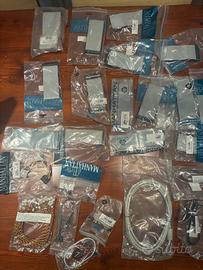 Lotto 300 accessori informatici+ 15 nastri backup