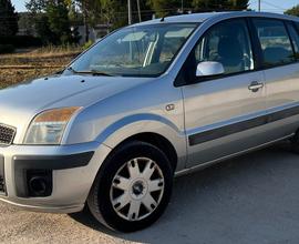 Ford Fusion 2007 1.4cc Diesel + gancio