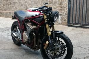 Suzuki café racer
