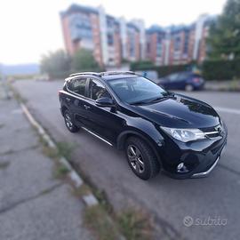 TOYOTA RAV4 4ª serie - 2015