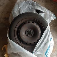 cerchi in ferro e gomme fiat grande punto