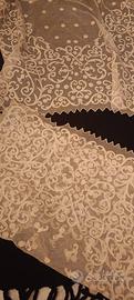 Grembiule con fazzoletto antico .