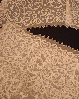 Grembiule con fazzoletto antico .