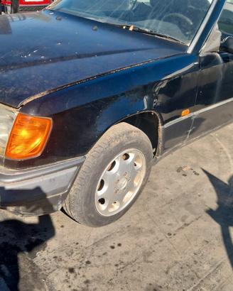 Mercedes-Benz 200 CE 16 valvole 1993 per ricambi (