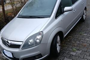 Opel Zafira Cosmo
