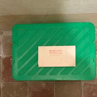 Coppia di scatole contenitori in plastica rigida