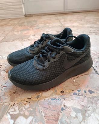 Nike Tanjun Woman 36