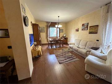 Casa indipendente di 210 m² con più di 5 locali e 