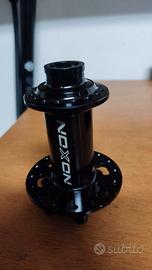 Mozzo MTB anteriore Noxon Nitro 29 no boost nuovo