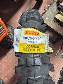 Pirelli Scorpion MX32 mid soft 2025