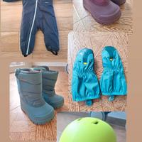 casco tuta guanti doposci