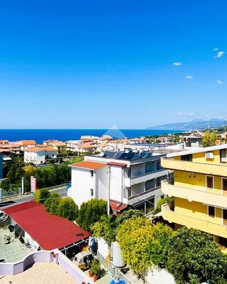 3 LOCALI A SAN LUCIDO